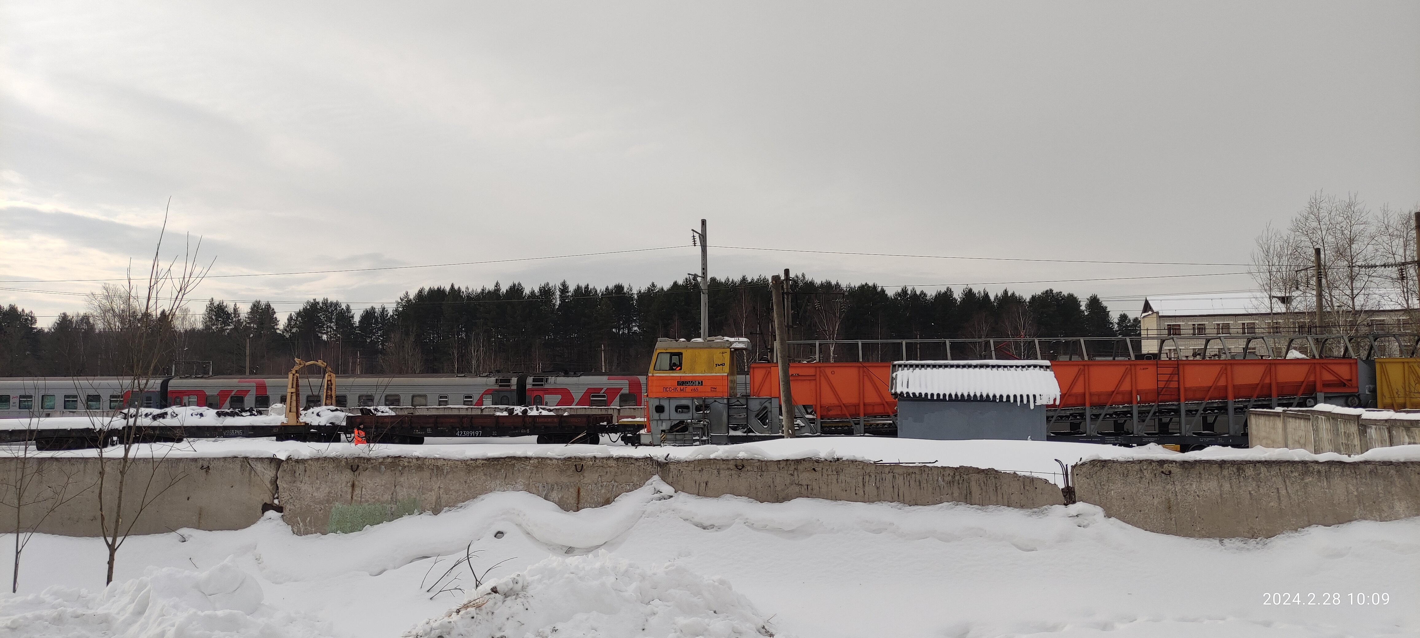 Фото склад - железка.jpg